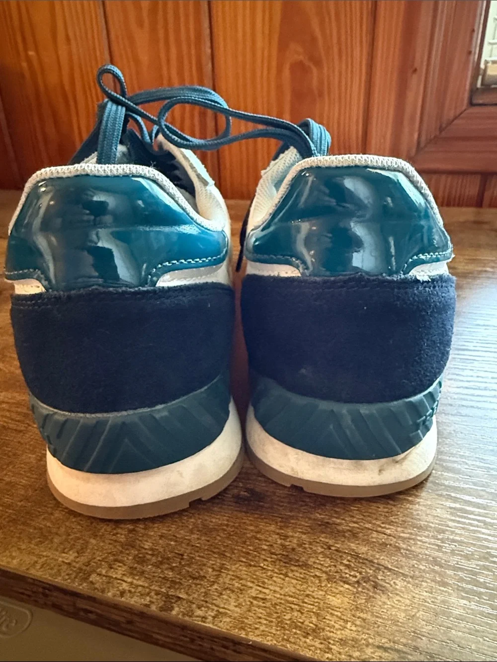 Tretorn Layola 2.0 Light Blue Retro Women’s Size 8.5 Striped Sneakers